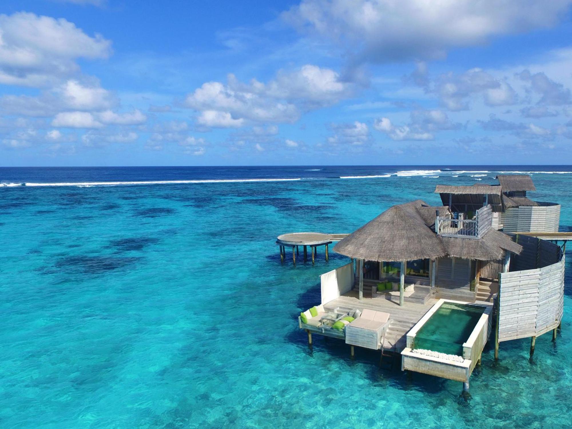 Sunset Laamu Water Villa with Pool